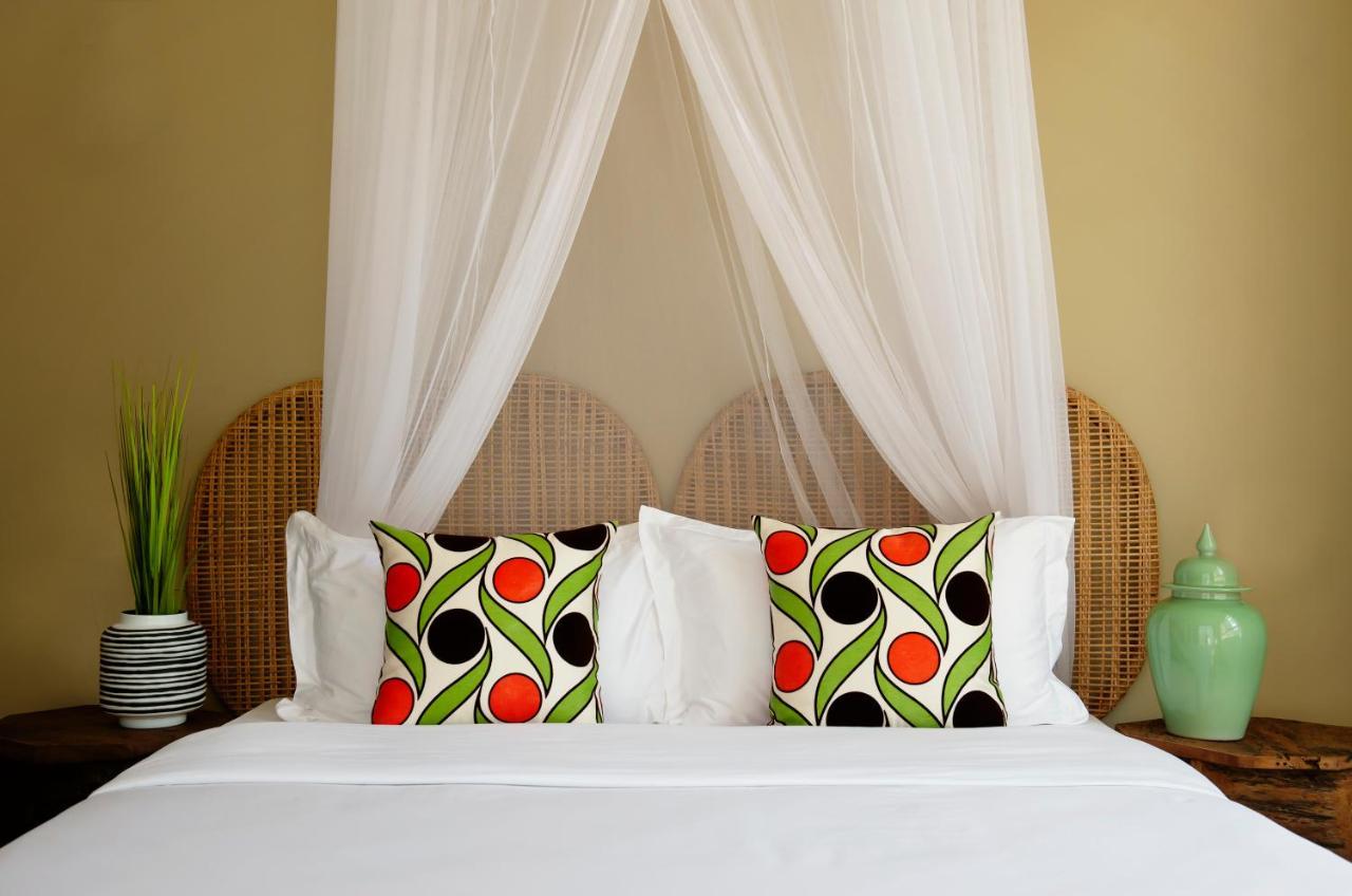 The Safari House Hotel Usa River Bagian luar foto