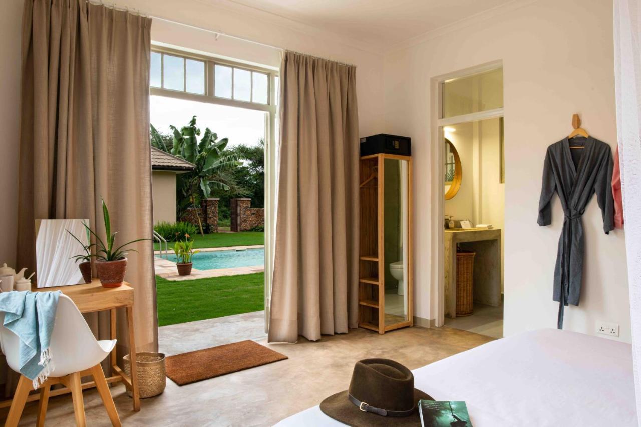 The Safari House Hotel Usa River Bagian luar foto