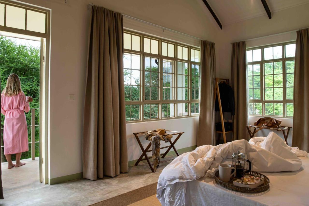 The Safari House Hotel Usa River Bagian luar foto