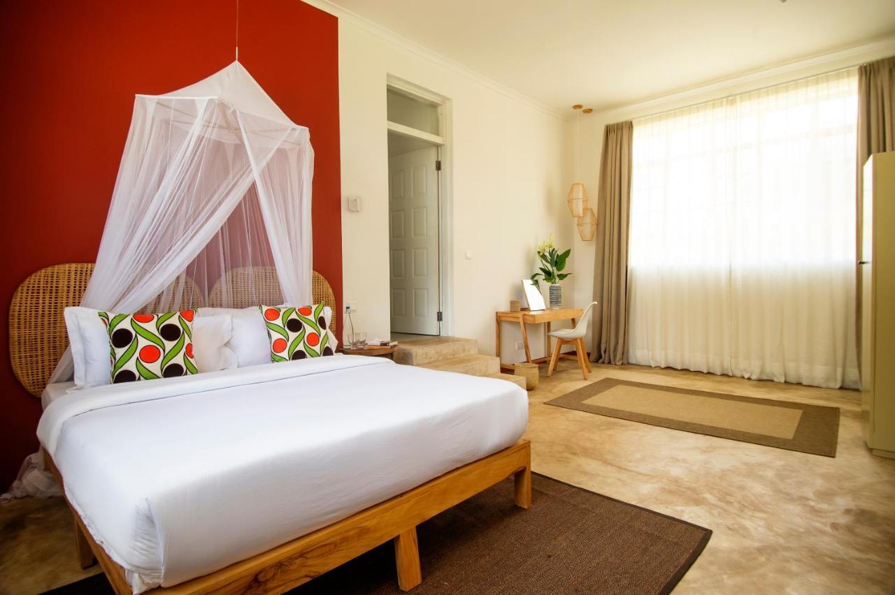 The Safari House Hotel Usa River Bagian luar foto